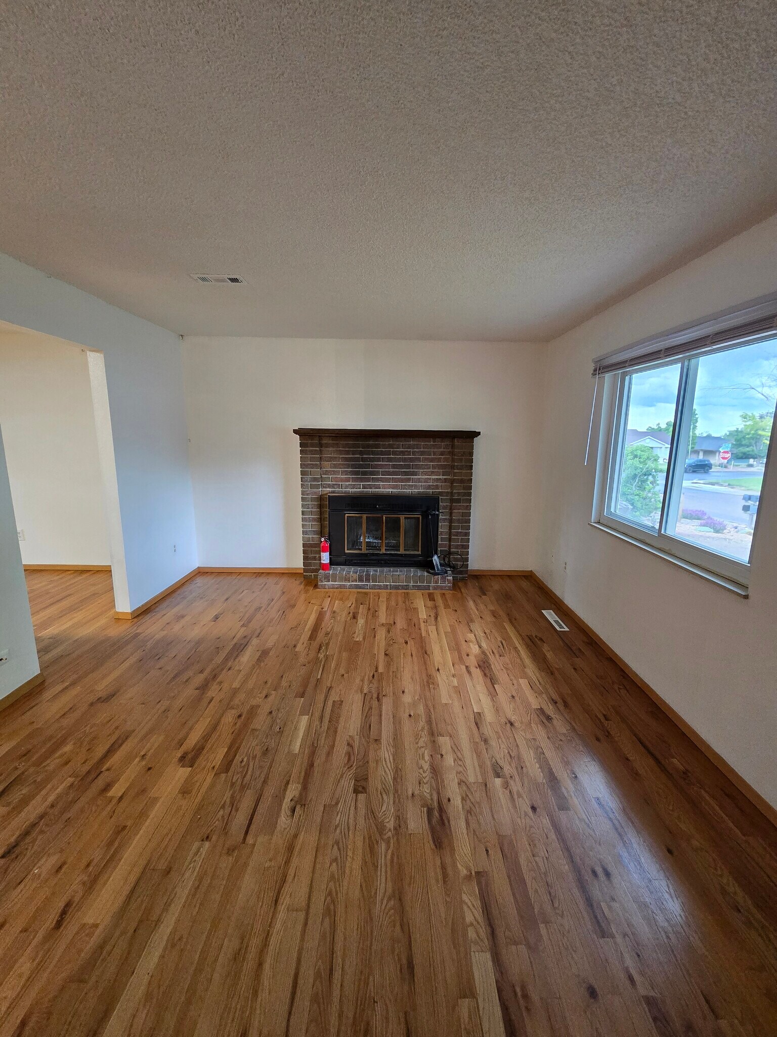 Building Photo - 403 Greenway Dr
