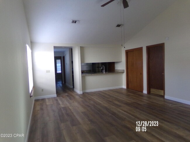 Building Photo - 5320 Garden Cove Rd