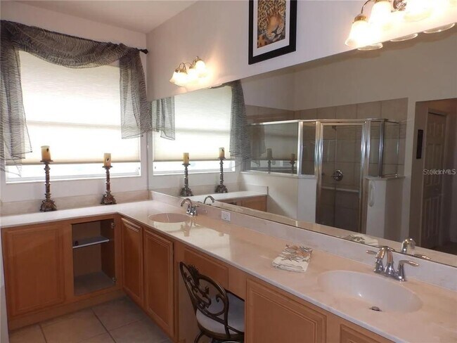 Building Photo - 107 Heron Point Way