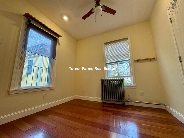 Building Photo - 91 Hancock St