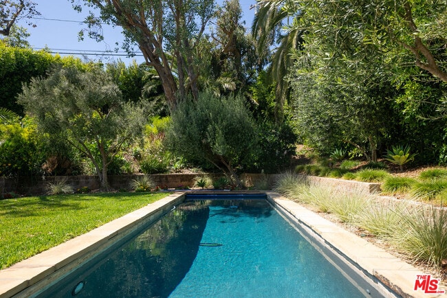 Building Photo - 6456 Sycamore Meadows Dr