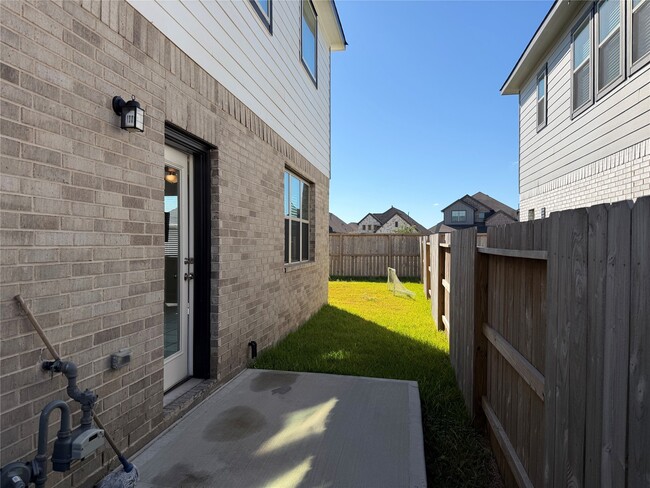 Building Photo - 31127 Mahogany Fir Trl