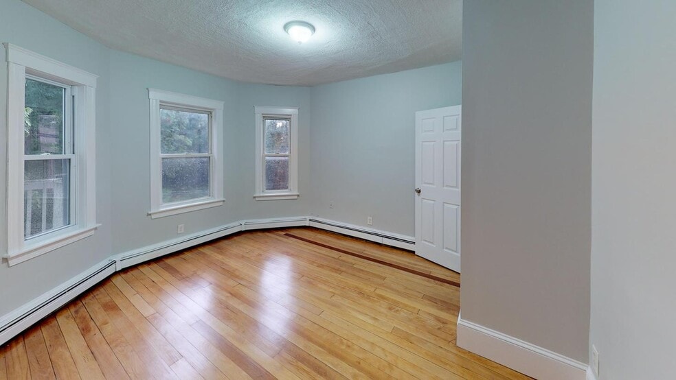 Building Photo - 110 Greenbrier St