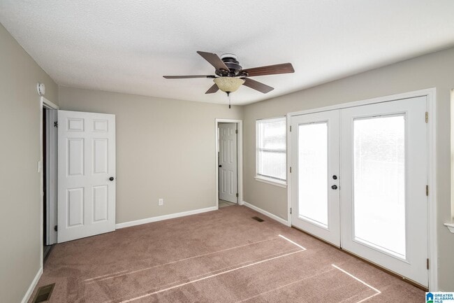 Building Photo - 5555 Spanish Trce