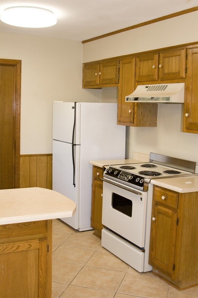 Building Photo - 111 Briarwood Ln