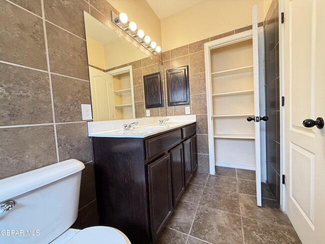 Building Photo - 13136 Freshford