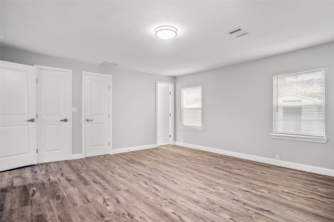 Building Photo - 4418 Galesburg St