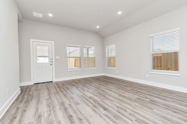 Building Photo - Welcome to the Laurel — Single-Story Living, Beautifully Elevated.