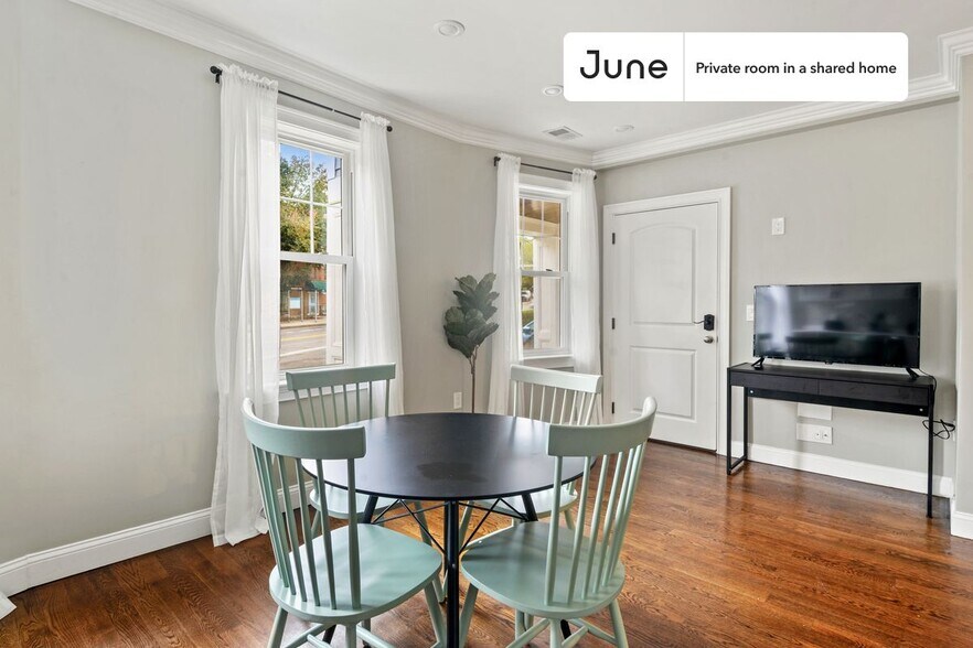 Building Photo - Room in Shared 4 bed/1.5 bath home in Brighton