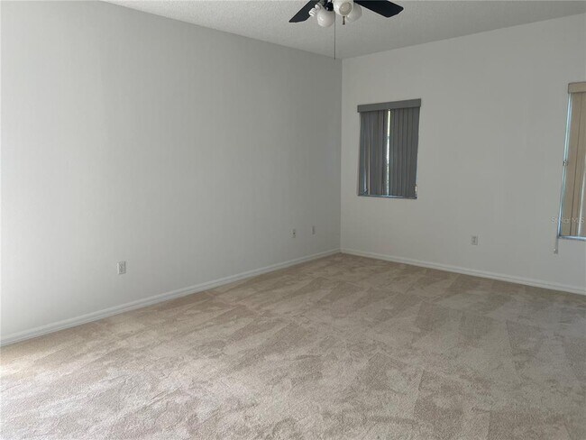 Building Photo - 9528 Knightsbridge Cir