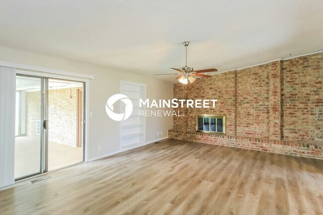 Primary Photo - 3 Bedroom Pet-Friendly Home in NORMAN, OK ...