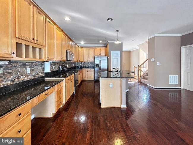 Building Photo - 13941 Bailiwick Terrace