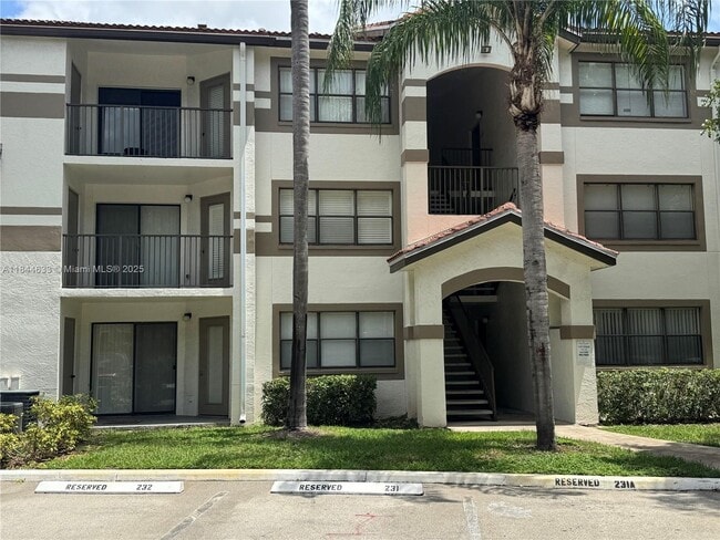 Building Photo - 630 S Park Rd