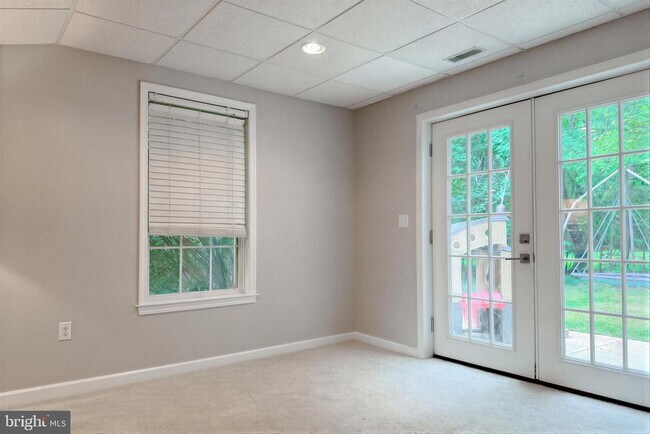 Building Photo - 23118 Silverberry Way