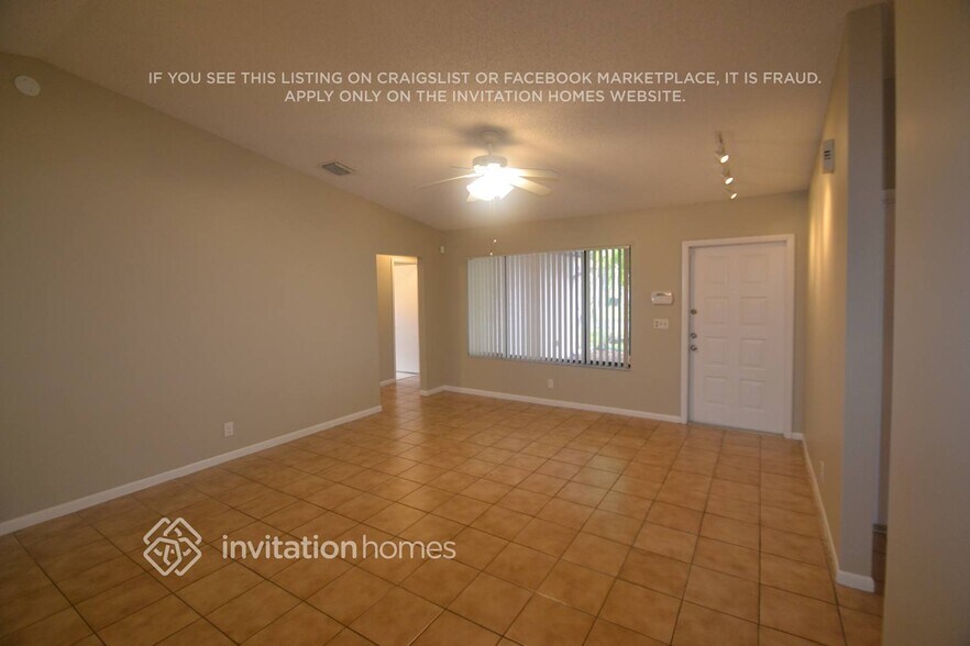 Building Photo - 4933 NW 96th Terrace