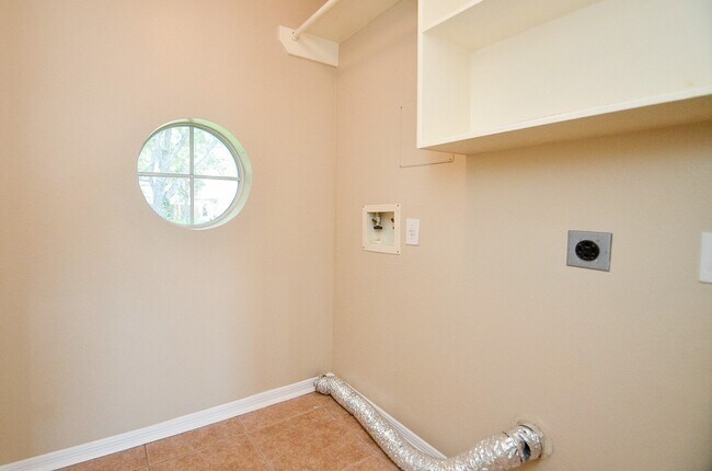 Building Photo - 3747 Heritage Colony Dr