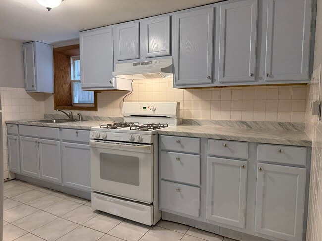 Building Photo - 4527 N Christiana Ave
