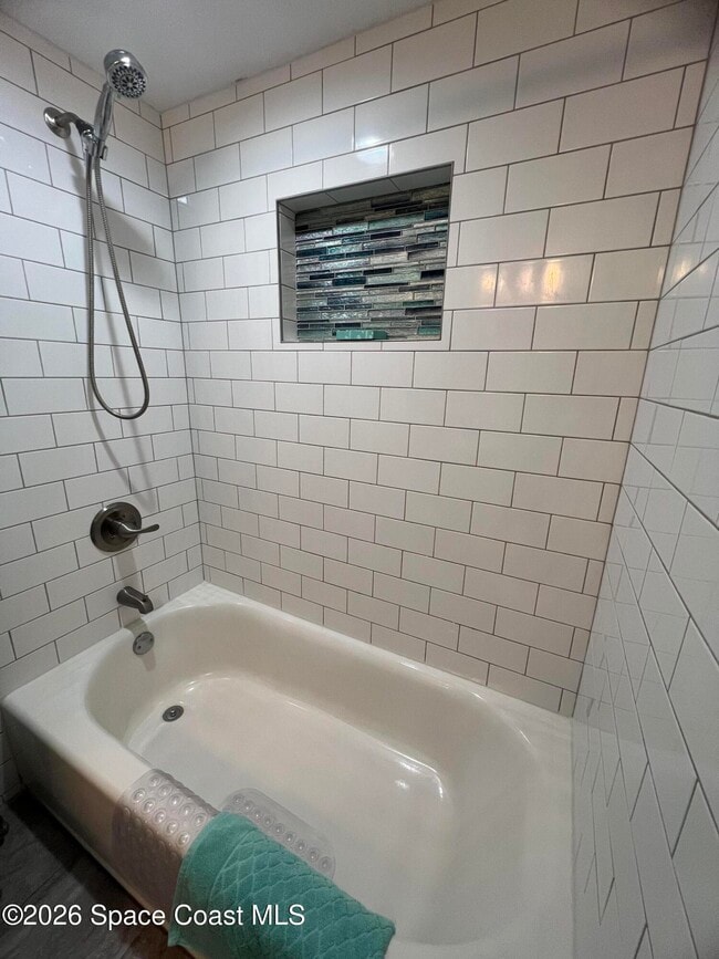 Building Photo - 190 E Olmstead Dr