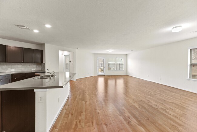 Building Photo - 10091 Cimarron Canyon Ln