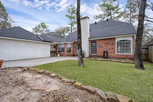 Building Photo - 31 E Amberglow Cir