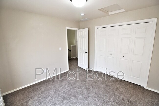 Building Photo - 625 W Idaho Ave