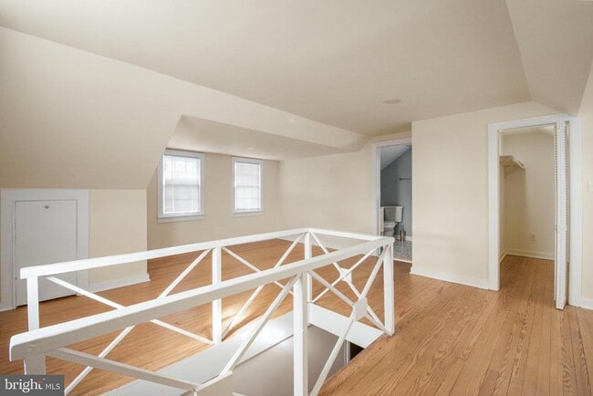 Building Photo - 455 Deale Rd