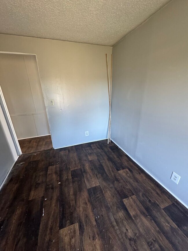 Building Photo - 3 BR 2 Bath 1,280 sq ft singlewide mobile home on 3.09 acres in Lonoke, AR