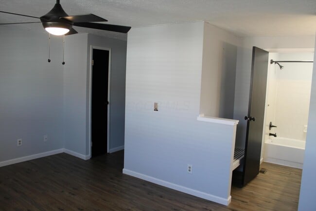 Building Photo - 1823 Worthington Run Dr