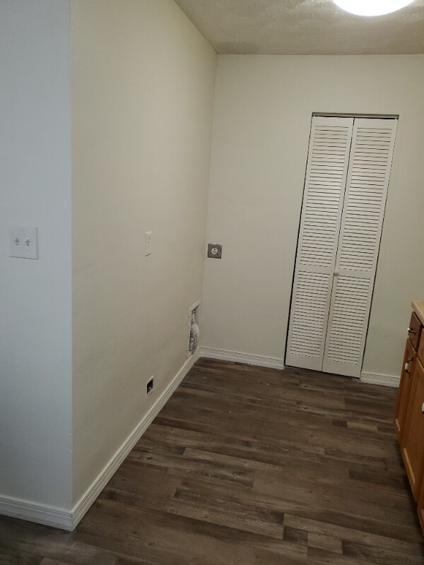 Building Photo - 623 Willow St