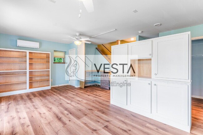 Building Photo - 10 Wellspring Ln