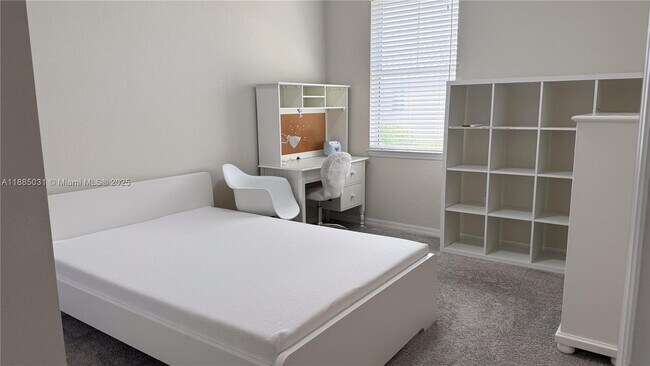 Building Photo - 5110 Eucalyptus Dr