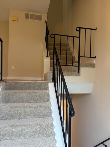 Building Photo - 4033 Issacs Rd