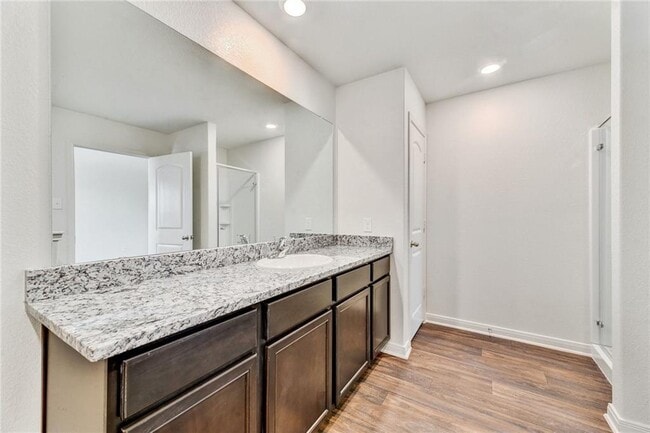 Building Photo - 116 Maywood Ln