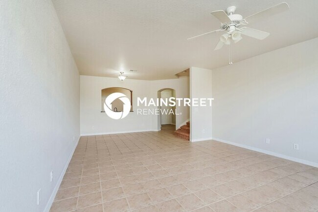 Building Photo - 4 Bedroom Pet-Friendly Home in Fort Myers, FL with Main Street Renewal