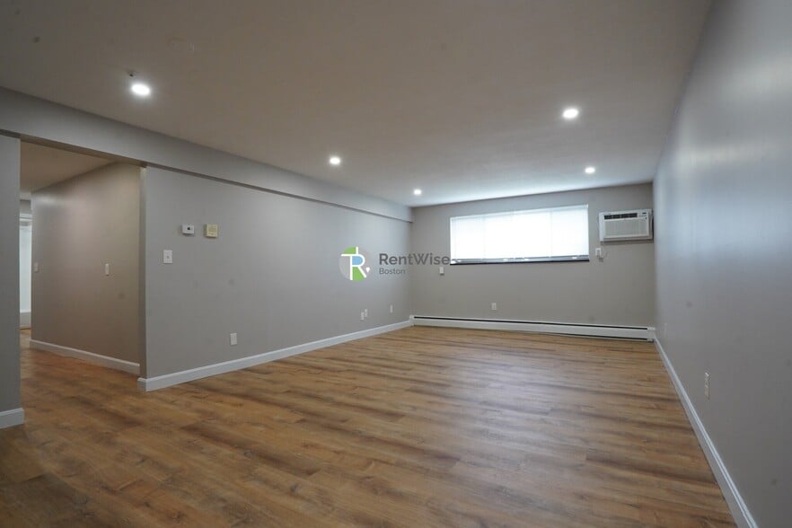 Primary Photo - 394 Langley Rd