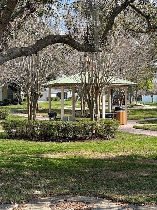 Building Photo - Windermere Townhome