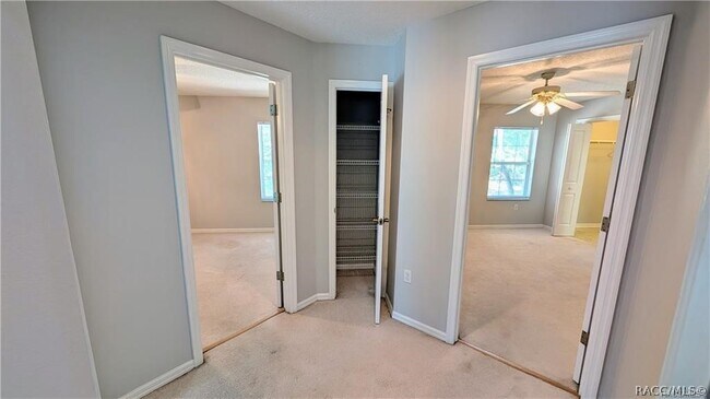 Building Photo - 4565 N Allamandra Dr