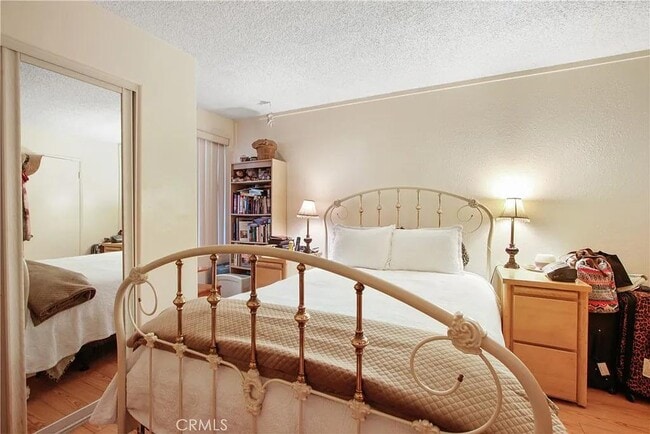 Building Photo - 1000 W MacArthur Blvd