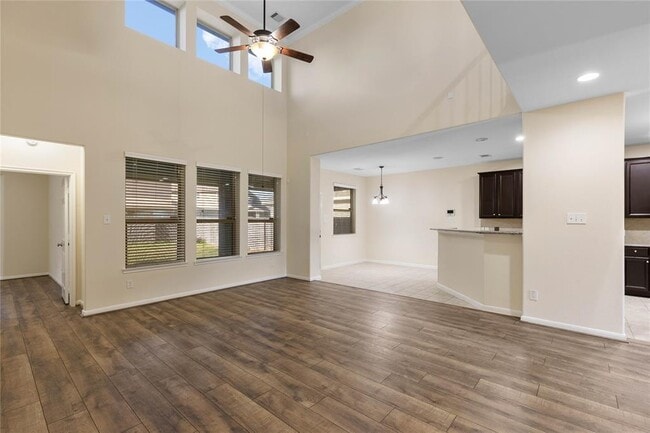 Building Photo - 4855 Palomar Ln