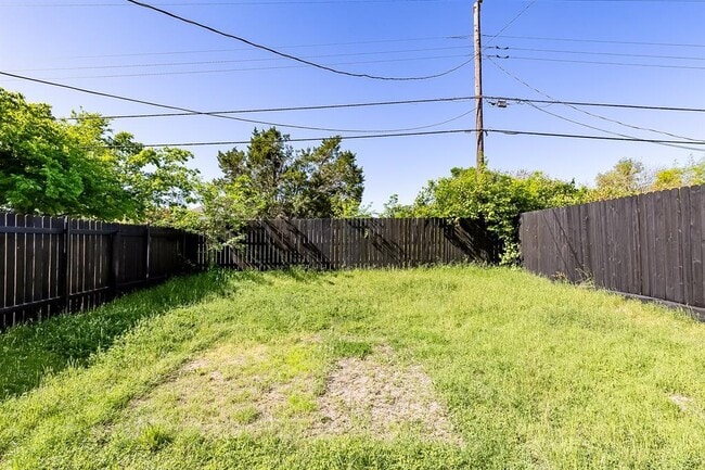 Building Photo - 1143 Orchard Park Cir