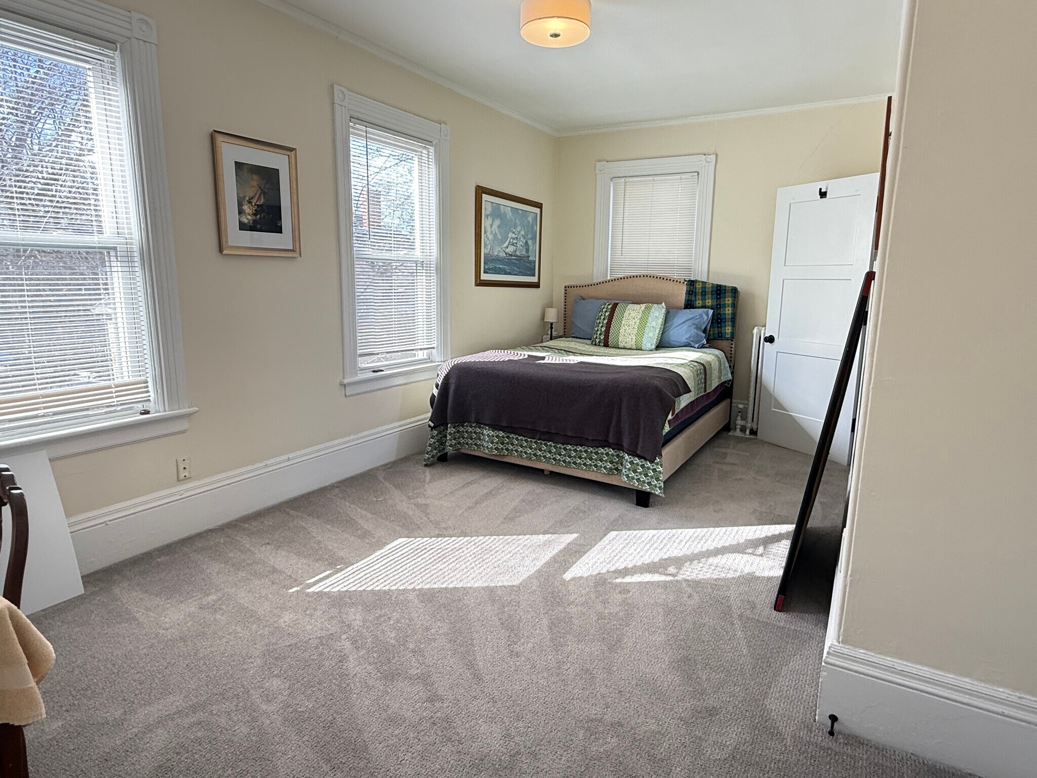 Building Photo - 162 Babcock St