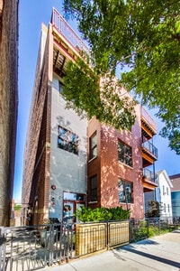 Building Photo - 1621 S Carpenter St