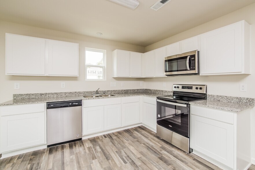 Building Photo - 18 Ashlar Ct