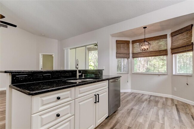 Building Photo - 10426 Springrose Dr