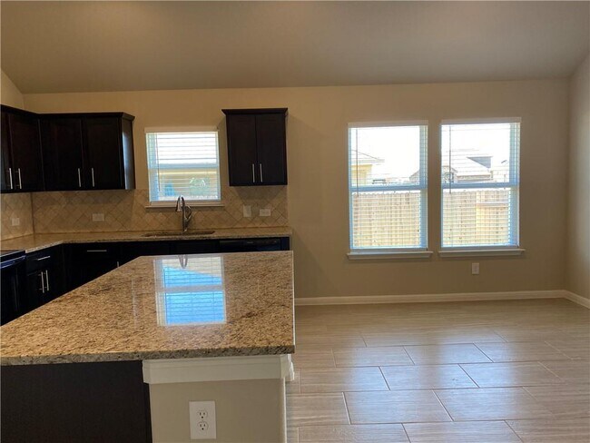 Building Photo - 510 Marklawn Ln