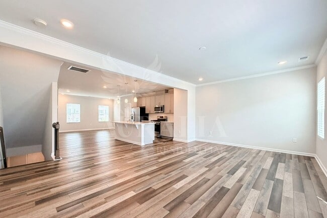 Building Photo - 3018 Brellon Ln