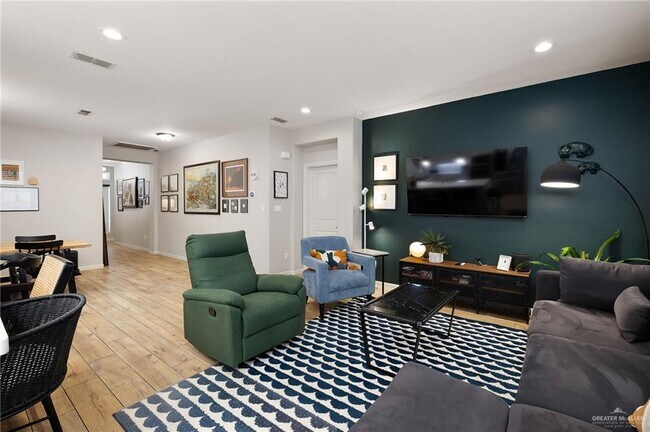 Building Photo - 28 Escondido Pass