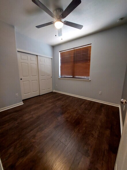 Building Photo - 5800 Tower Rd