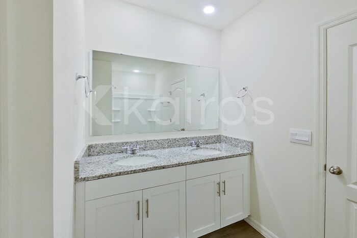 Building Photo - 32032 Katelin Cir