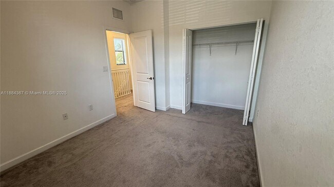 Building Photo - 11381 SW 248th Ln